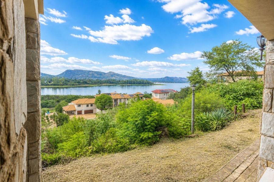 3 Bedroom Property for Sale in Birdwood Estate North West